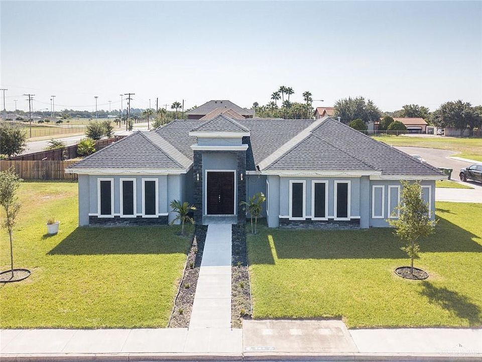 1st image of 724 Royale Ln