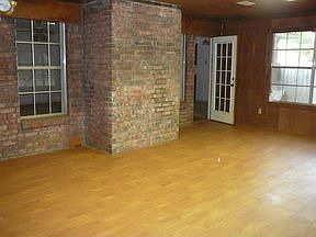 3rd image of 3017 Newport St