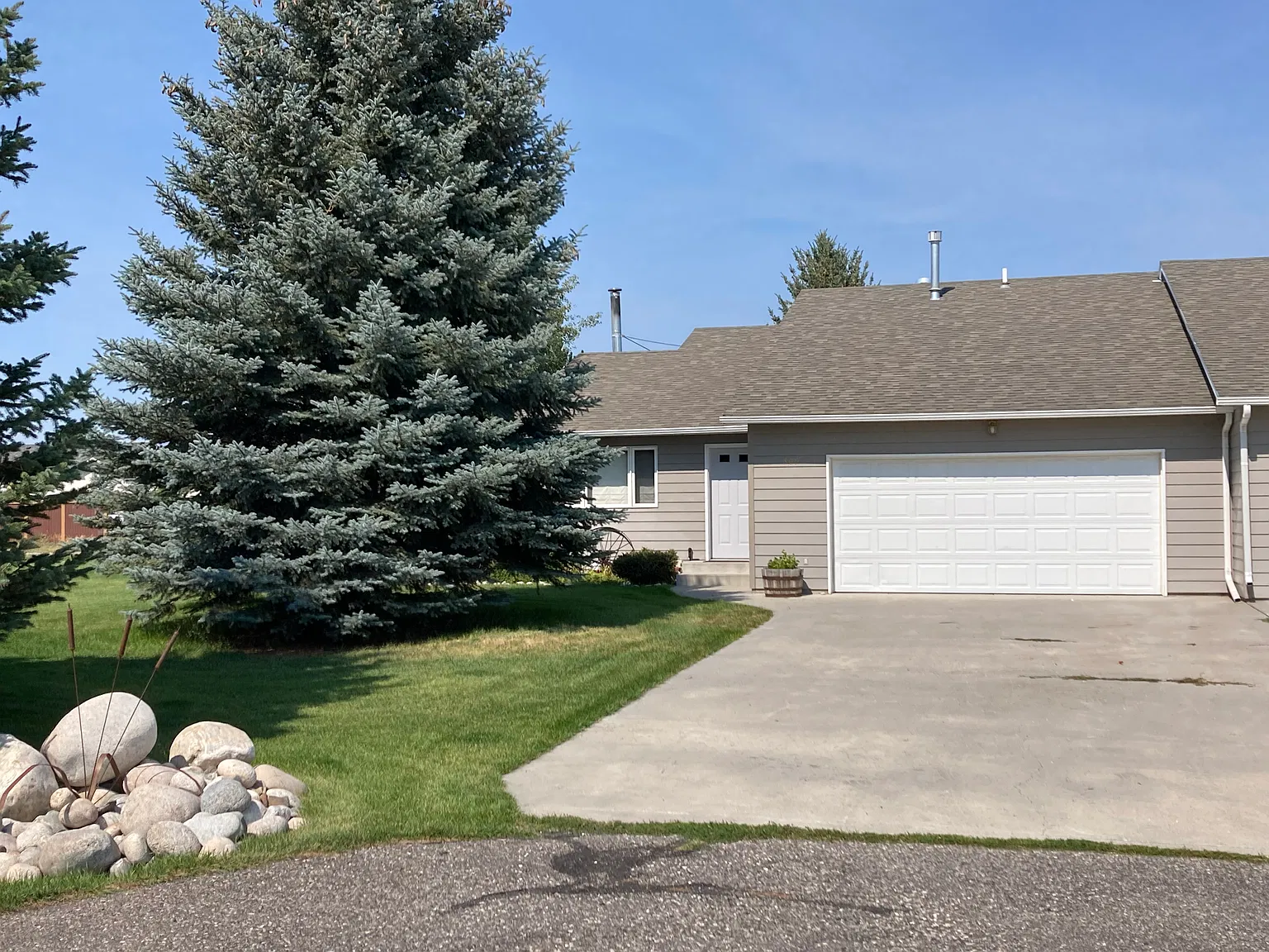509 Crazy Peak Ct — Photo 2