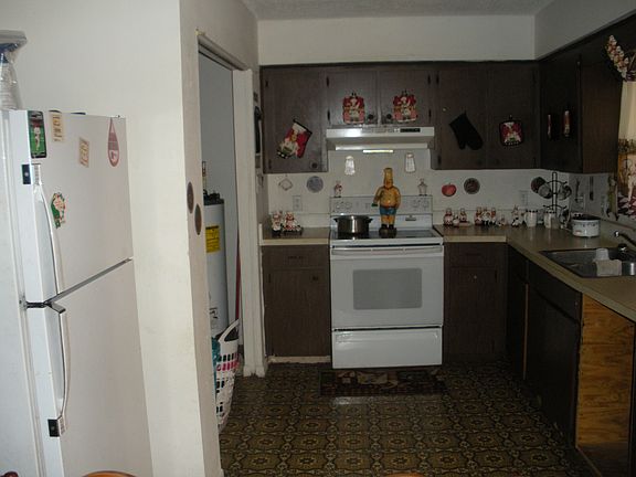 5th image of 1331 E Parker St