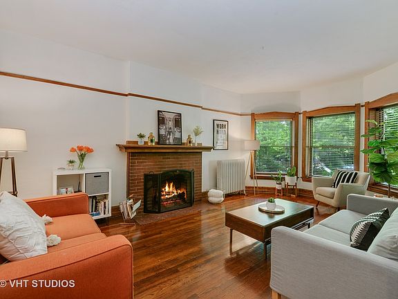 3rd image of 4615 N Magnolia Ave #1S