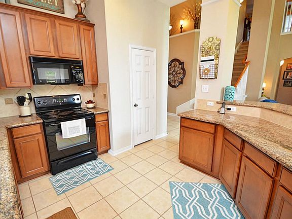 5th image of 2539 Old River Ln