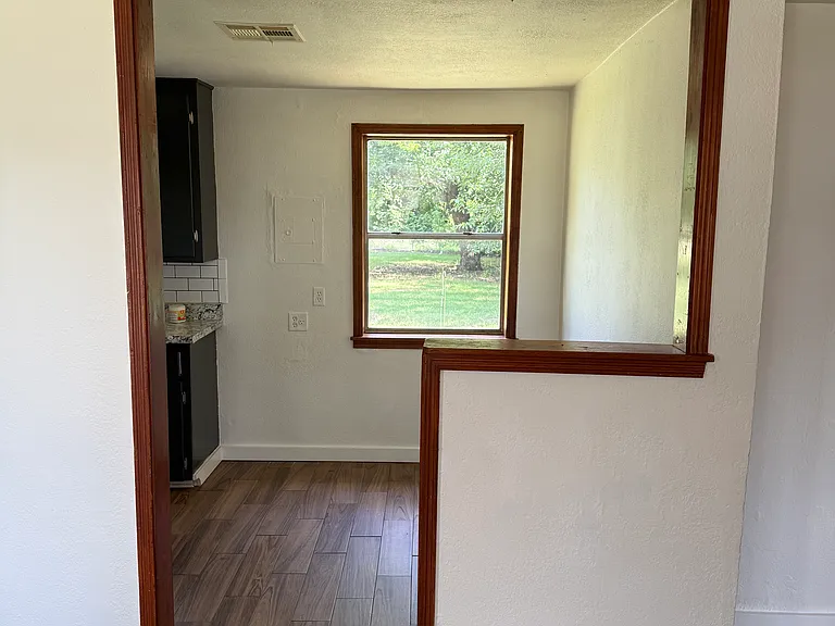 3613 Mallard Dr — Photo 3