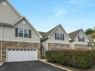227 Concord Pl, Pennington, NJ 08534