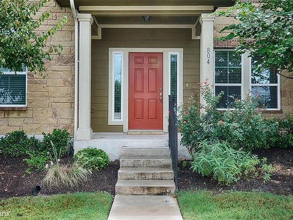 2nd image of 804 Lost Pines Ln