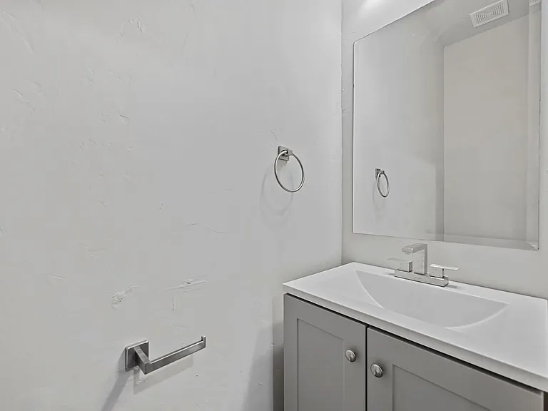 1045 Rodin Ln — Photo 21