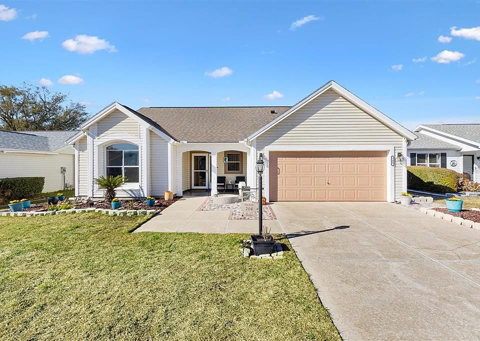 1st image of 704 PALMA DRIVE