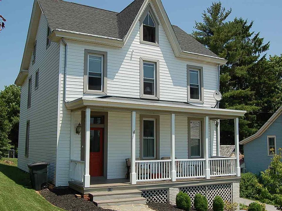 1st image of 115 W Franklin St