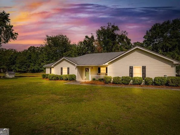 100 Rodeo Rd, Brunswick, GA 31523