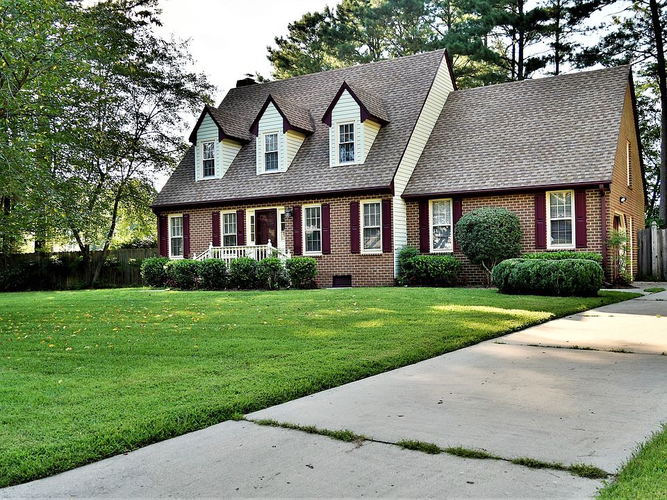 1st image of 721 Montebello Cir