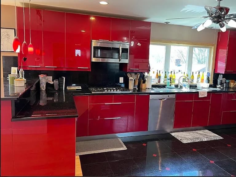 52 Channing Rd — Photo 18