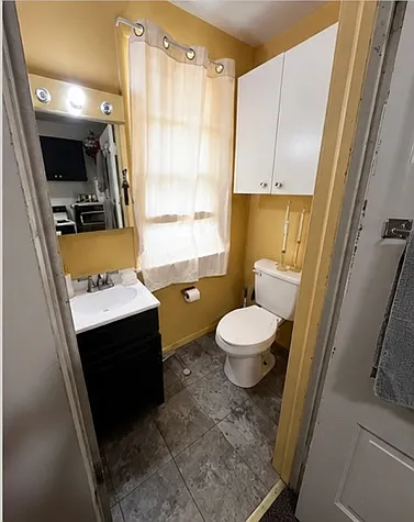 541 W Spring St #2 — Photo 4