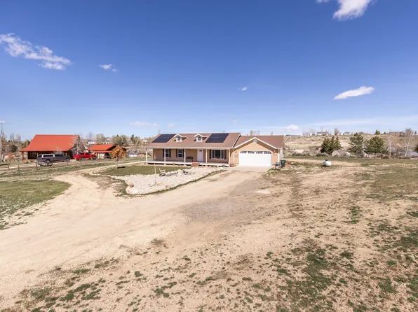 908 Oakmont Dr, Spring Creek, NV 89815