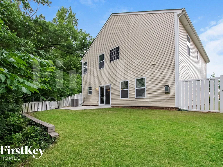 8054 Hereford St — Photo 14