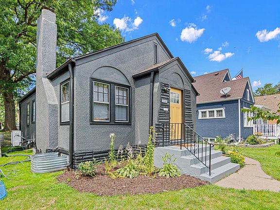 2nd image of 3547 Oliver Ave N