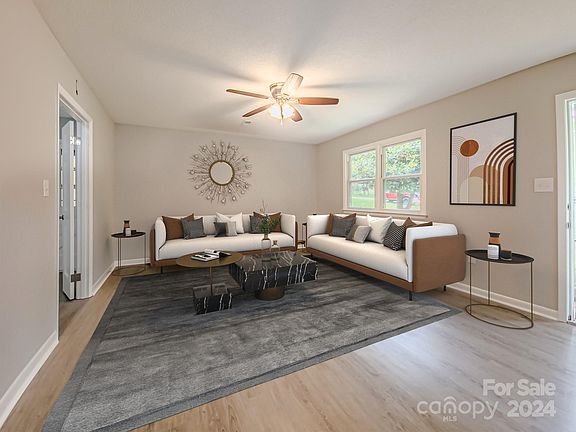 3rd image of 2309 Berwick Dr
