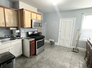 17 Suffolk St #2, Chelsea, MA 02150
