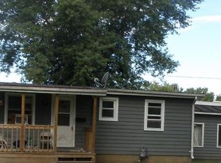 521 S McKenzie St, Mount Vernon, OH 43050