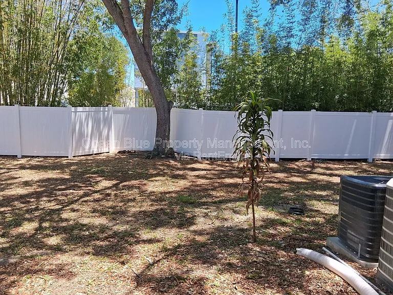 3811 N Oak Dr #61 — Photo 10