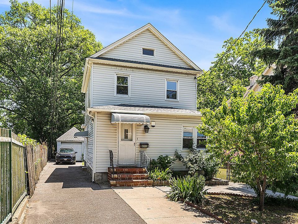 1st image of 60-05 168th St