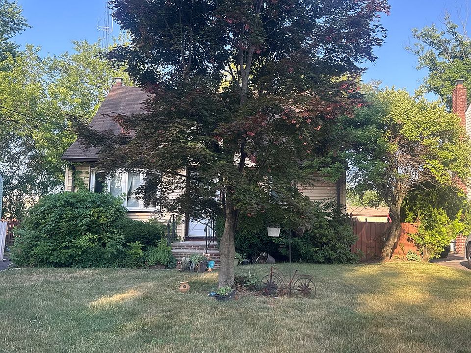 1st image of 35 Brokaw Blvd