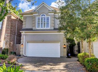 2713 Wroxton Rd, Houston, TX 77005