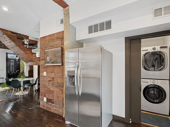 5th image of 1011 N Mozart St