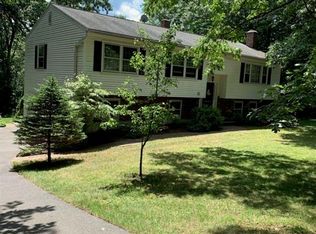 72 Rolling Hills Dr, Oxford, CT 06478