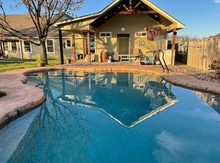 203 Bosque Dr, Hutto, TX 78634