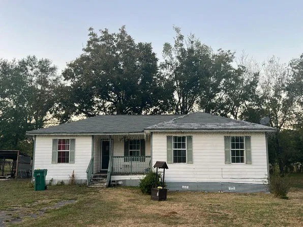 601 Roberson Rd, Omaha, TX 75571