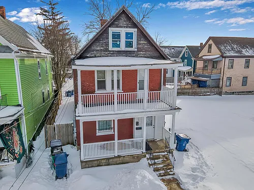 15 Auchinvole Ave #UPPER Photo 1 15 Auchinvole Ave #UPPER Photo 1