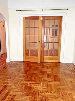 Rented by Rapid Realty Cobble Hill | media 32