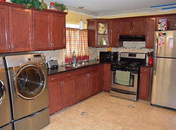 3rd image of 7202 Brierfield Dr