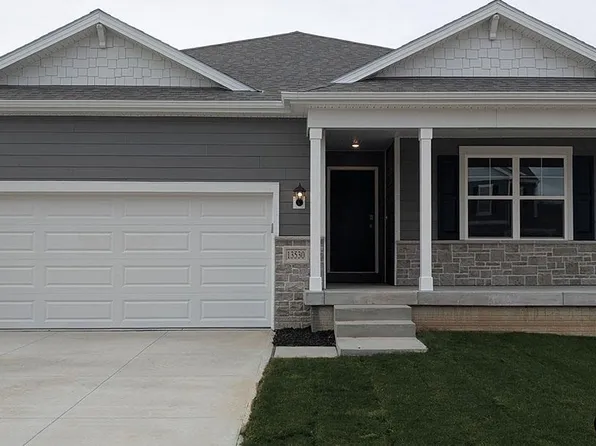 7018 N 135th Cir, Omaha, NE 68142