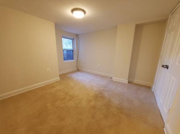 1299 Irving St NW #B