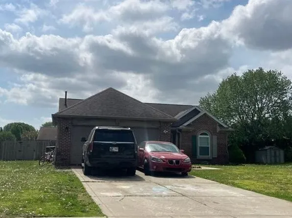 486 West St, Whiteland, IN 46184