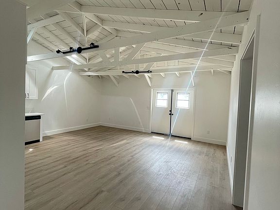 4th image of 949 16th St