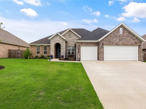 746 Soldera Rd, Tontitown, AR 72762