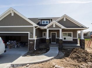 805 E Trail Ridge Pl, Indianola, IA 50125