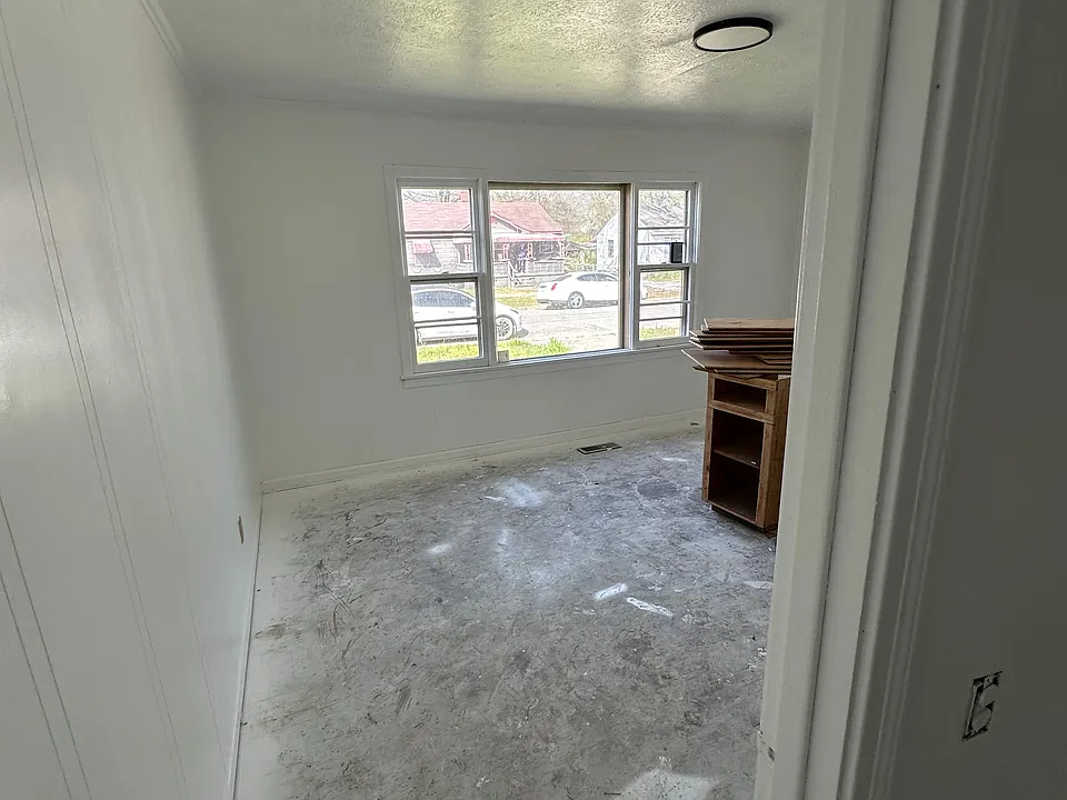 420 Herzberg Cir