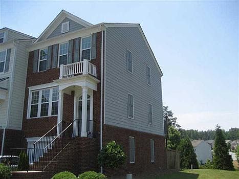1st image of 200 Balaban Cir