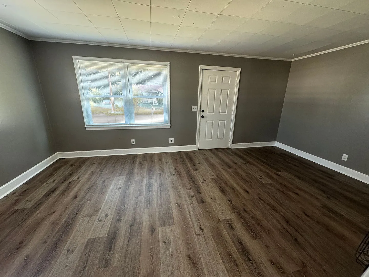 303 E Francis Street — Photo 3
