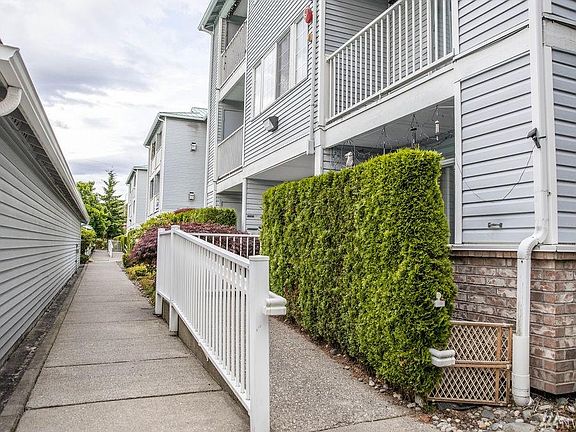 2nd image of 18621 Blueberry Ln Unit B107