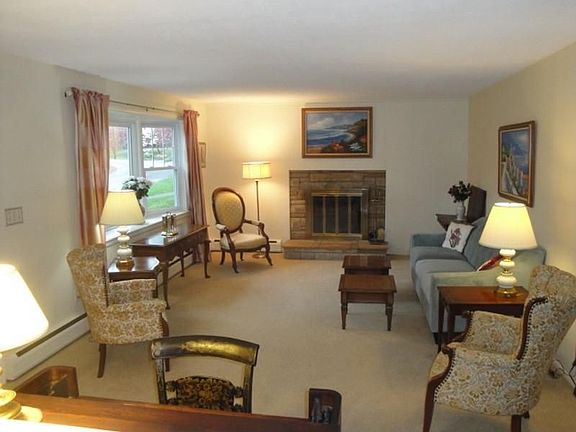 Living Room Long.JPG