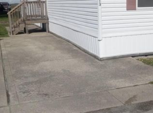 613 Charles St, Gillespie, IL 62033