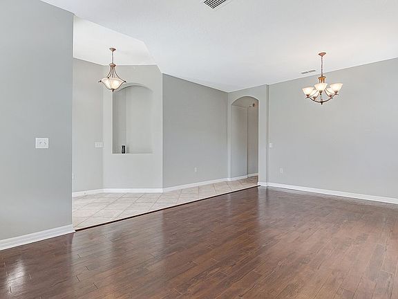 5th image of 245 Venetian Bay Cir