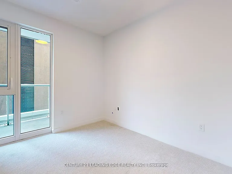 230 Simcoe St #726 — Photo 14