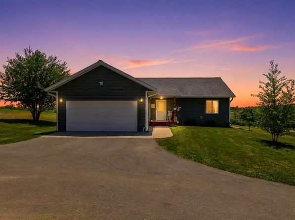 503 Bennett Rd, Dodgeville, WI 53533