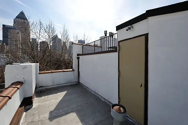 Rented by Corcoran | media 72