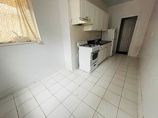 3rd image of 143-48 41st Ave #5F